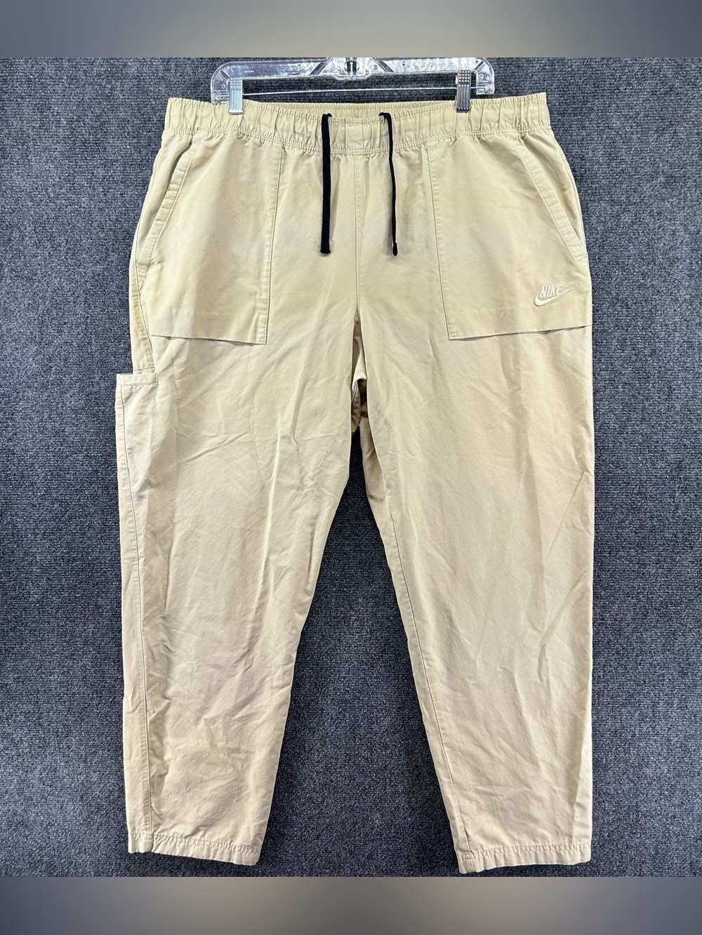 Nike City Edition Utility Jogger Pants Men's XL Beige Cream Nylon Blend Athletic